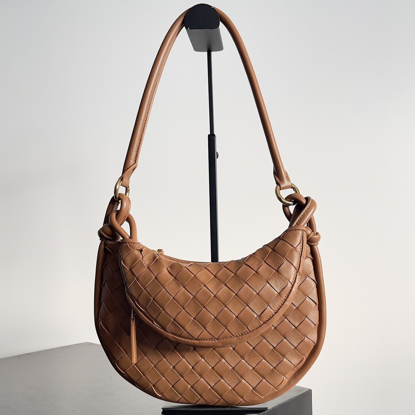 BV Small GemeIIi Bag 24.5cm Rust Lambskin 209350