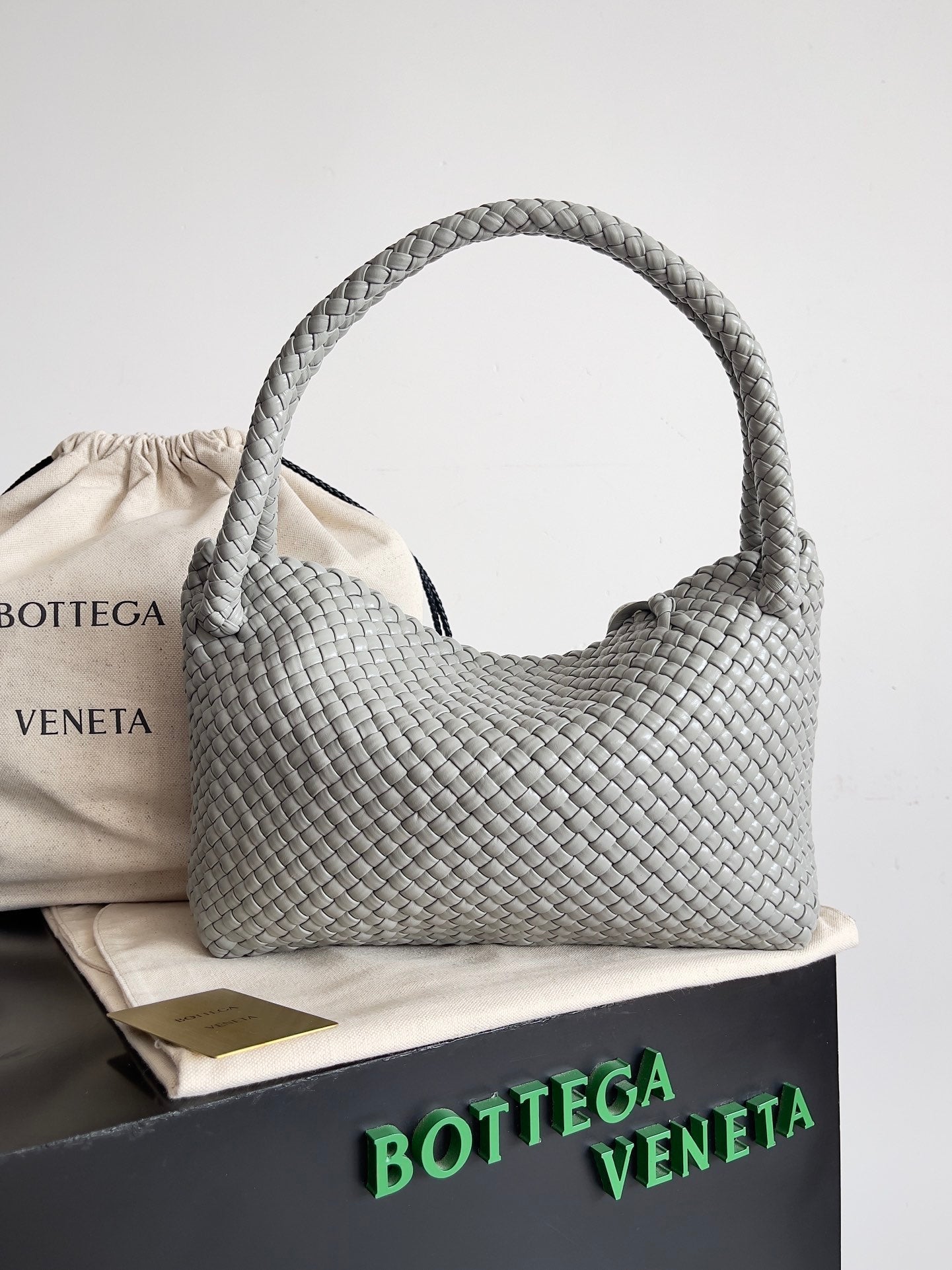 BV Tosca 27 Bag In Grey Calfskin 209074 Best Version
