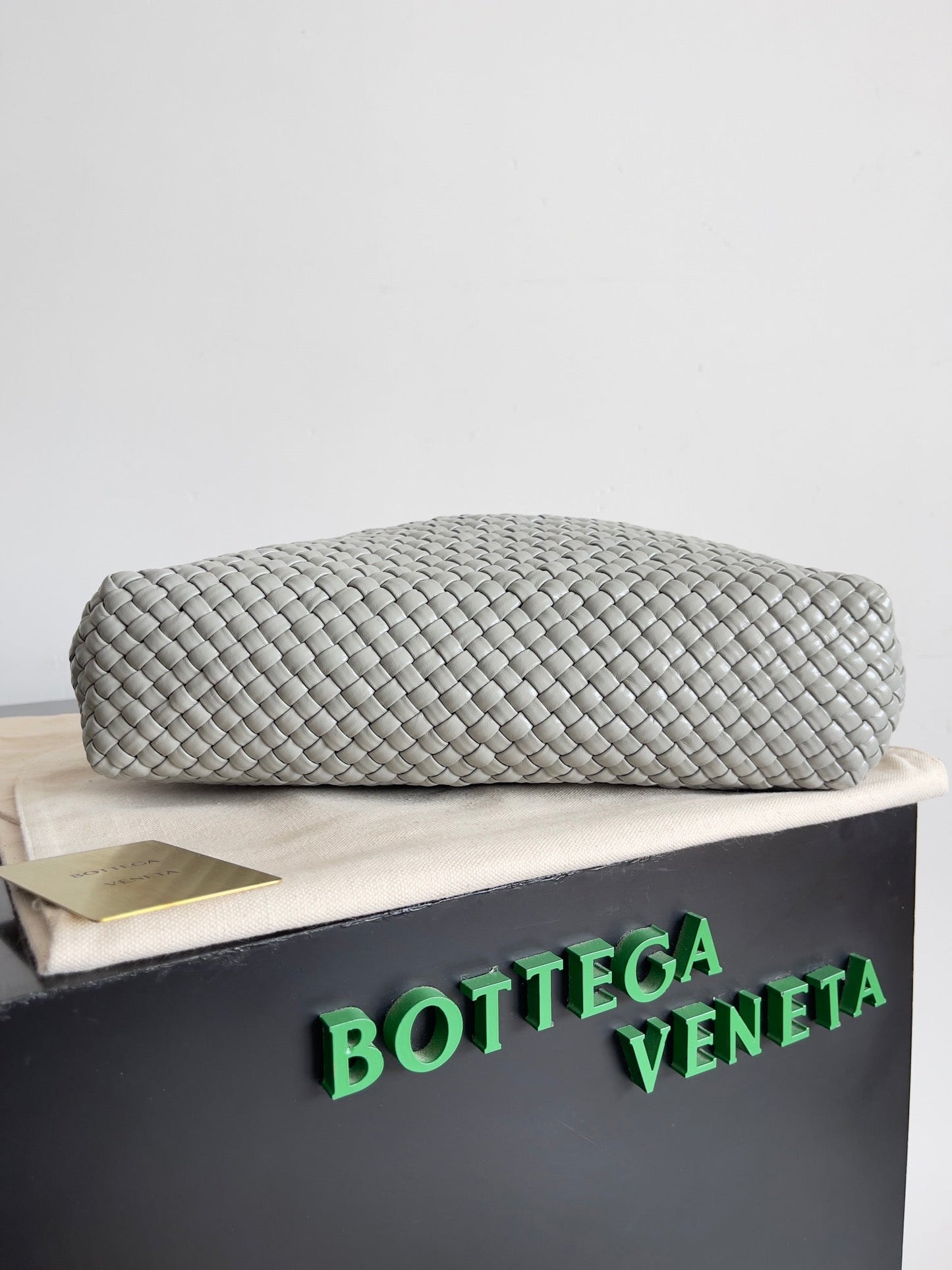 BV Tosca 27 Bag In Grey Calfskin 209074 Best Version