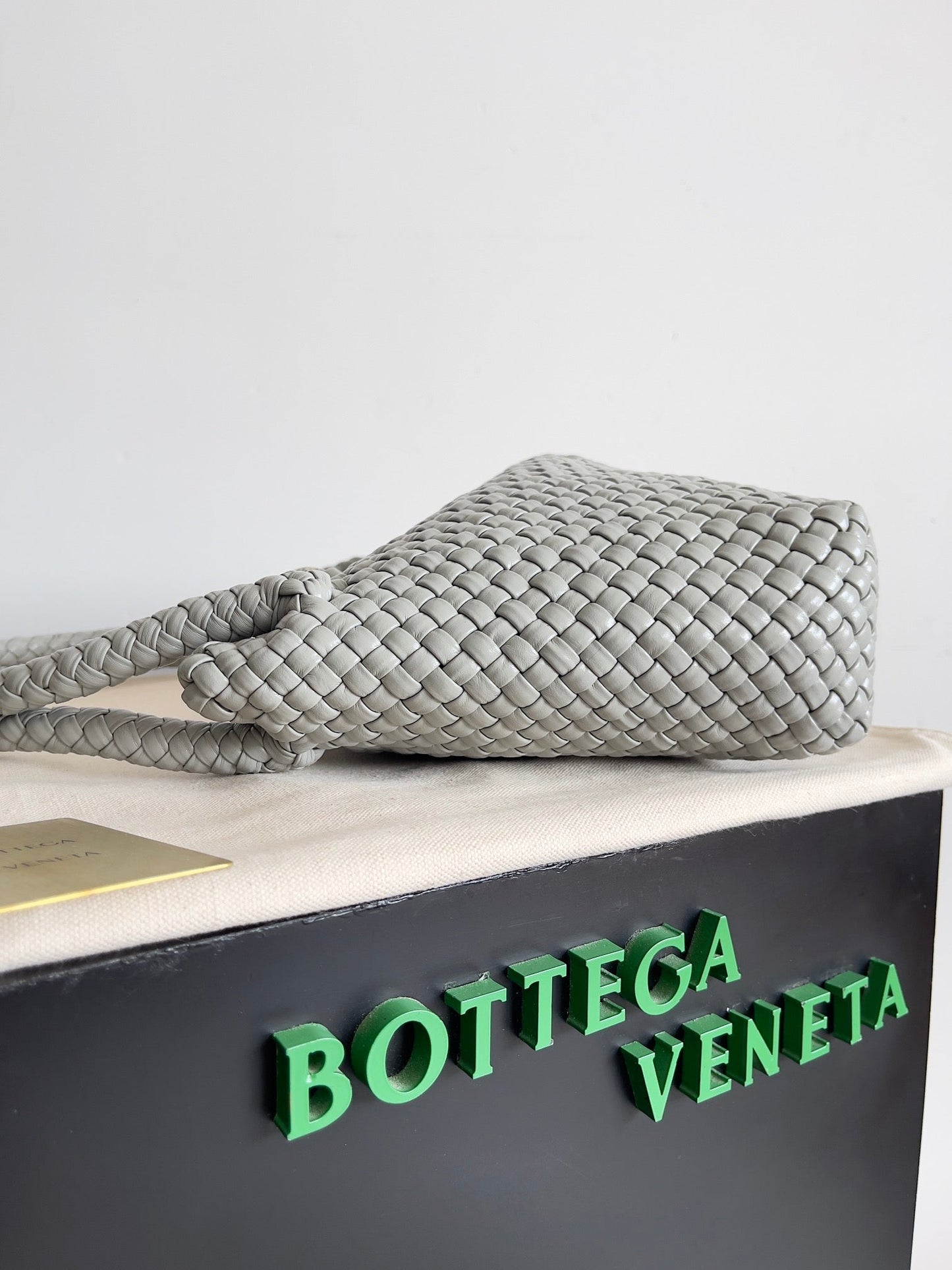 BV Tosca 27 Bag In Grey Calfskin 209074 Best Version