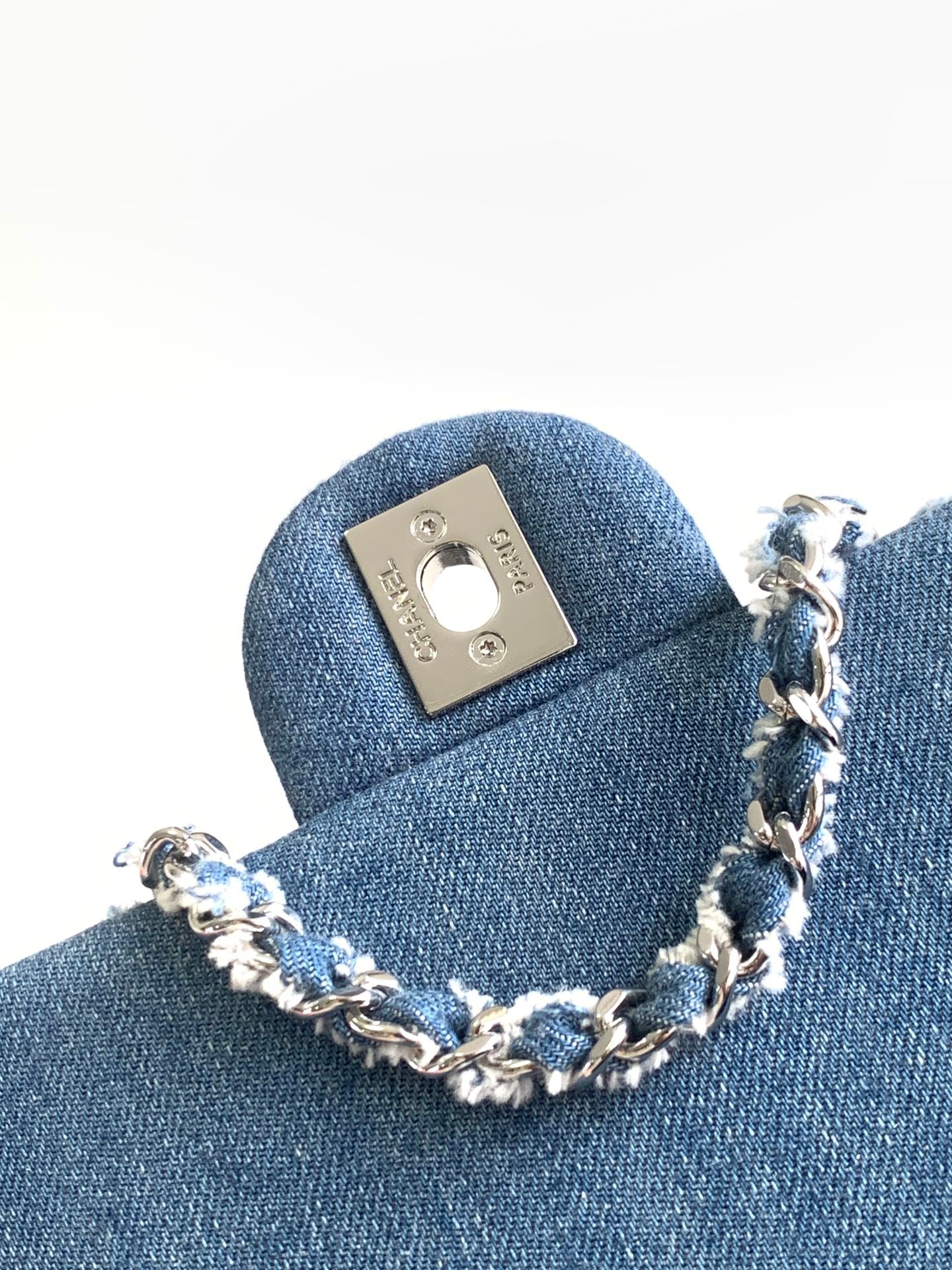 CC MINI 25 CLASSIC BAG IN BLUE COBALT DENIM