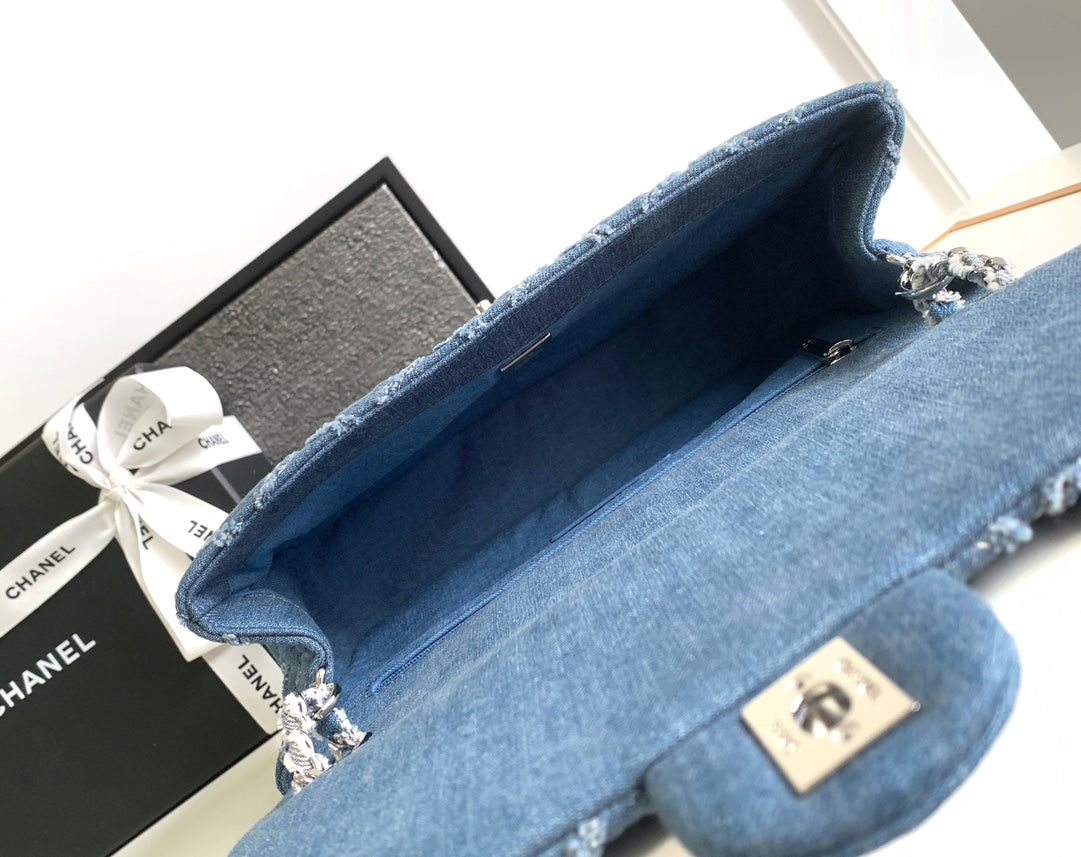 CC MINI 25 CLASSIC BAG IN BLUE COBALT DENIM
