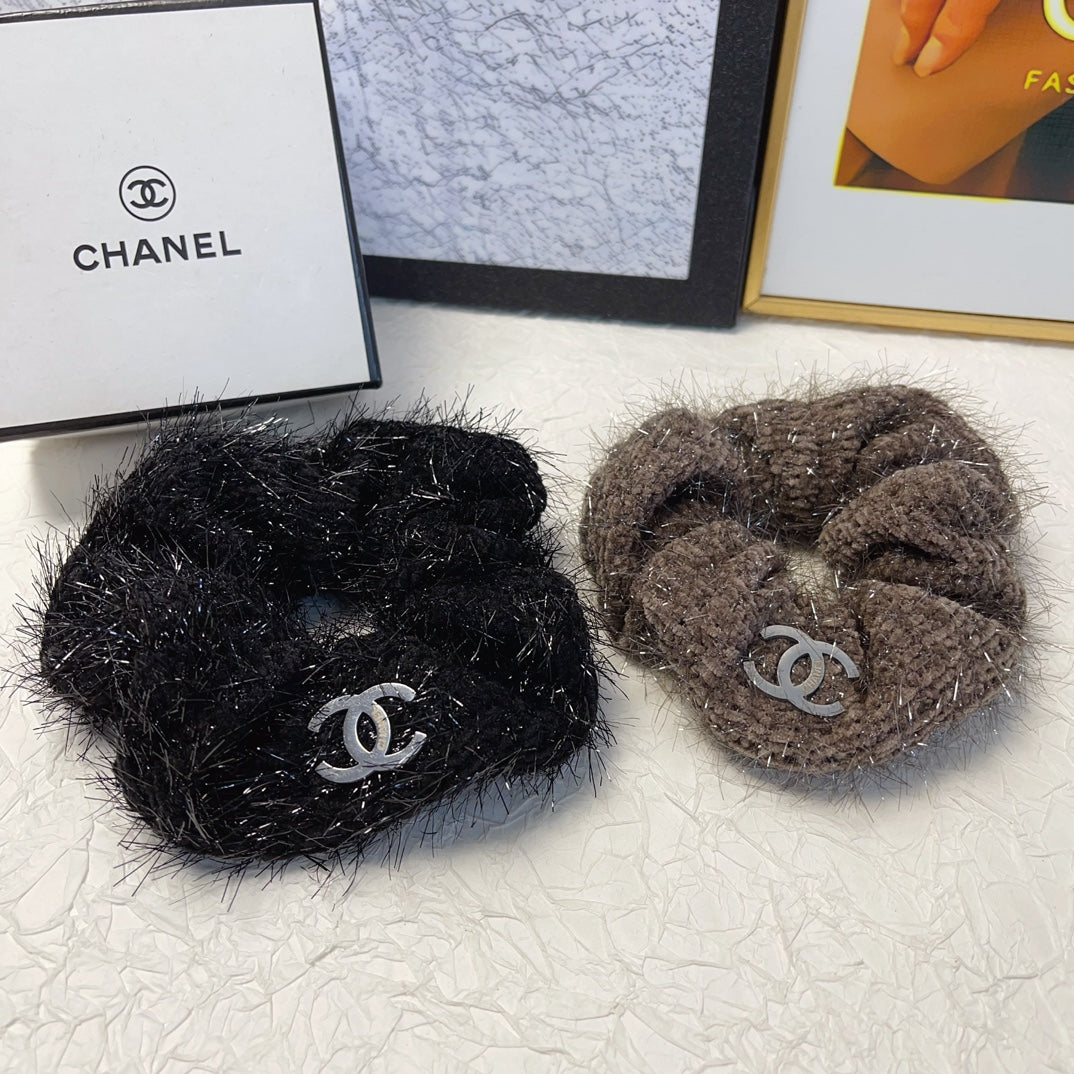 HAIR SCRUNCHIE BLACK WRINKLED FABRIC 151389