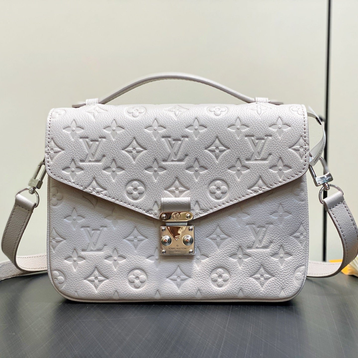 LV Pochette Metis 25cm White Monogram Empreinte Leather 331021