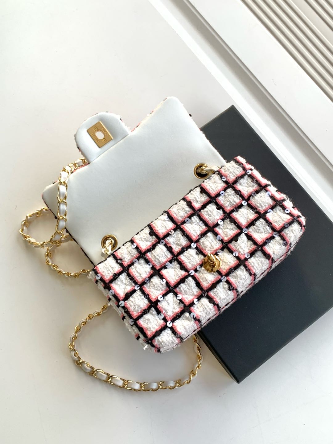 CC 25C Pink White Black Tweed Gold Hardware