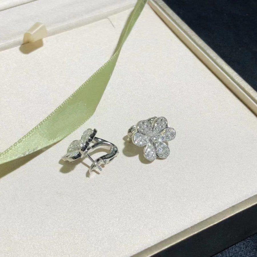 BOUCLES D'OREILLES DIANA FRIVOLE EN ARGENT ET DIAMANT