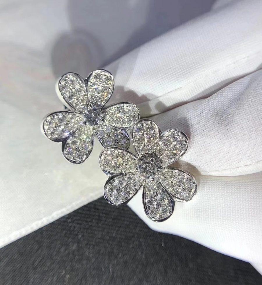BOUCLES D'OREILLES DIANA FRIVOLE EN ARGENT ET DIAMANT