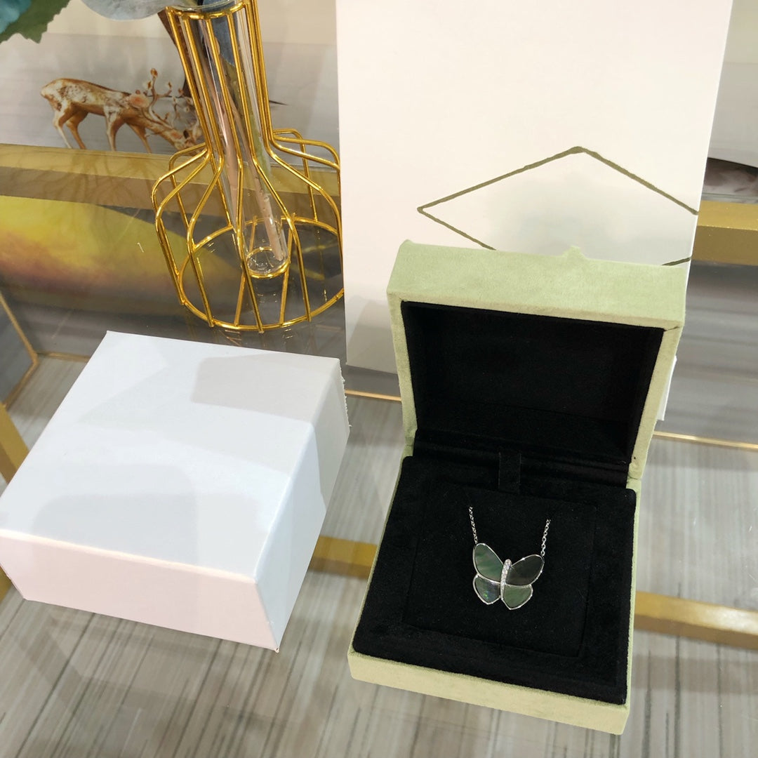 Collier avec pendentif en argent et diamants Diana Grand Papillon