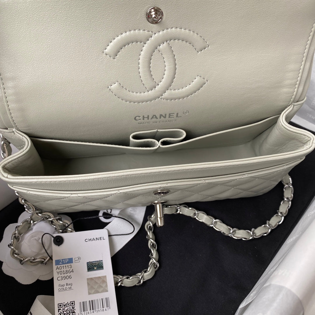 Medium Classic Flap Bag 23cm Light Grey Lambskin Silver Hardware