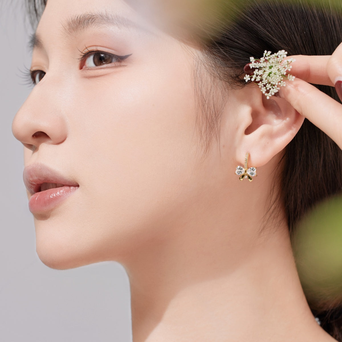 [HOT]Exquisite Earrings With Heart-Shaped Bow Design