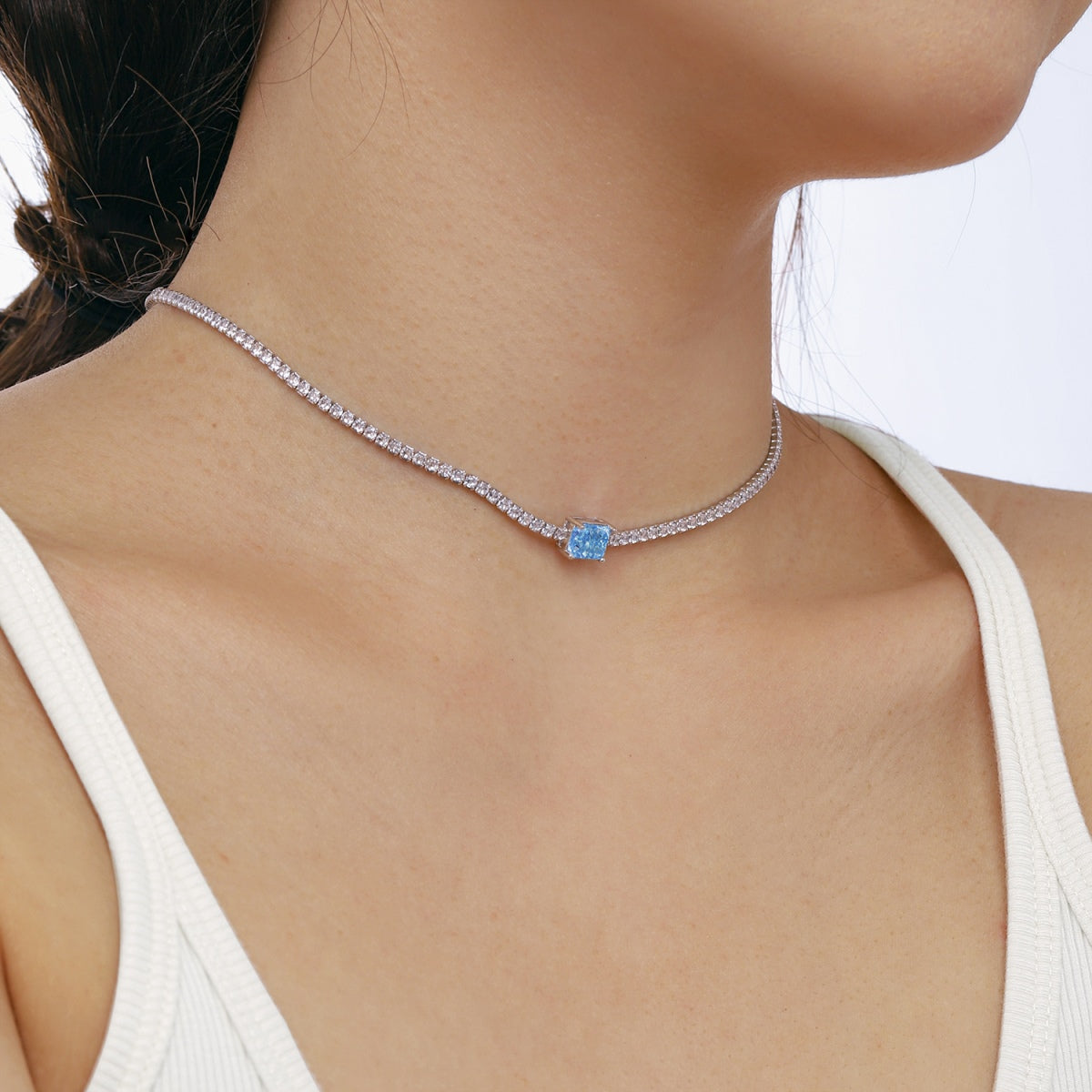 [HOT] Collier orné d'émeraude taille 2,0 carats