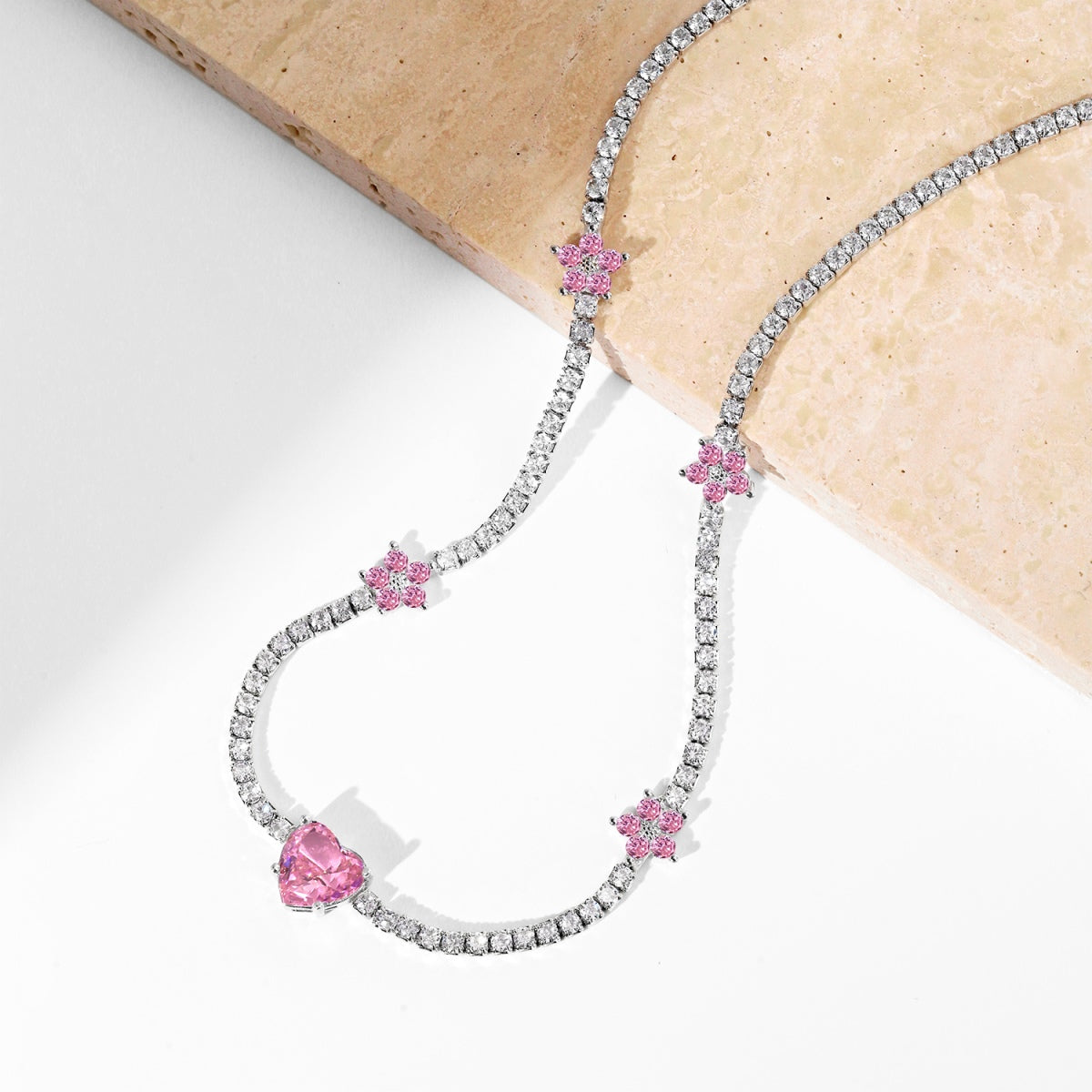 [HOT] Collier éblouissant en forme de cœur rose