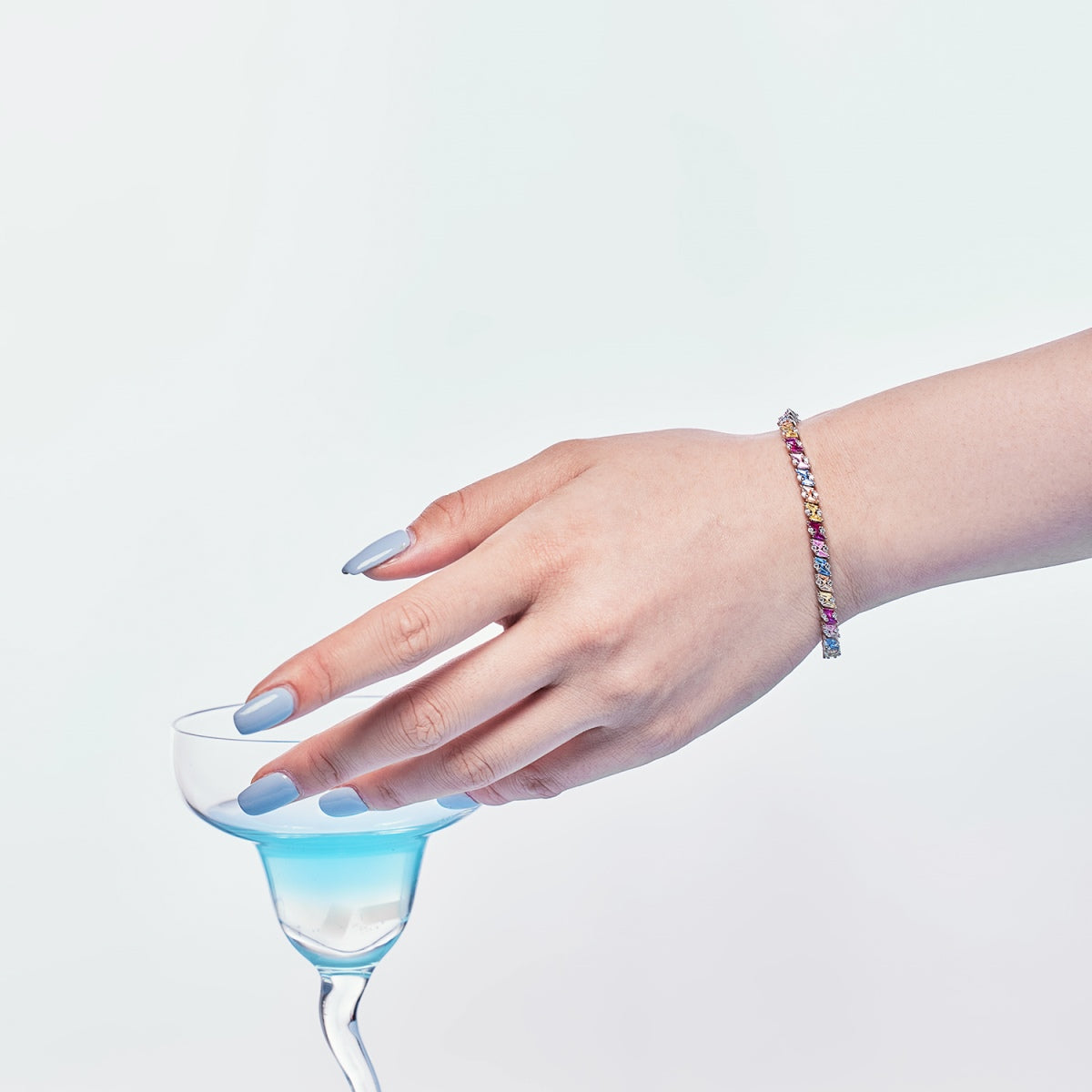 [HOT] Bracelet de fête multi-coupes orné et scintillant