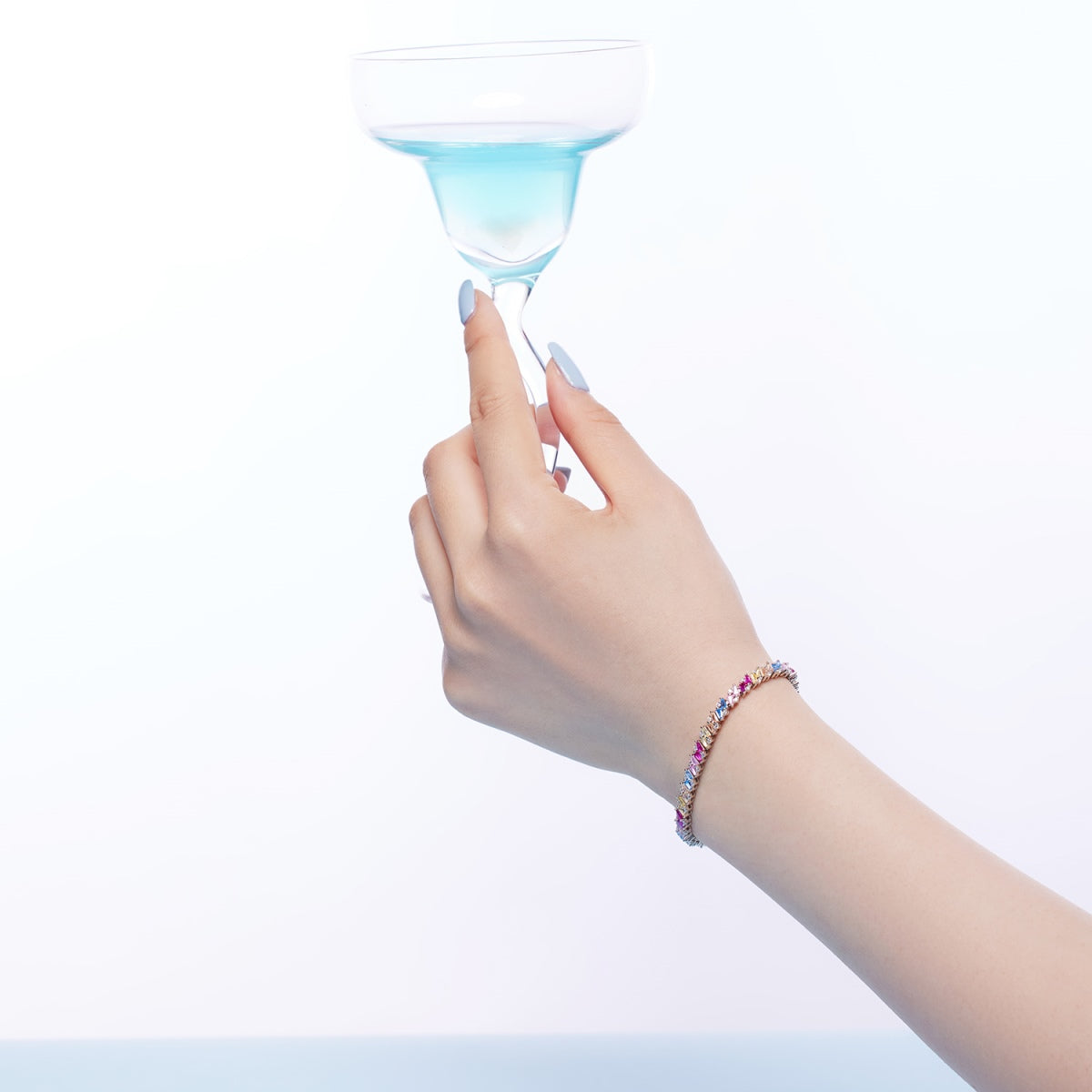 [HOT] Bracelet de fête multi-coupes orné et scintillant