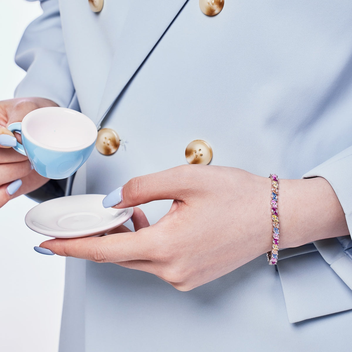 [HOT] Bracelet de fête multi-coupes orné et scintillant
