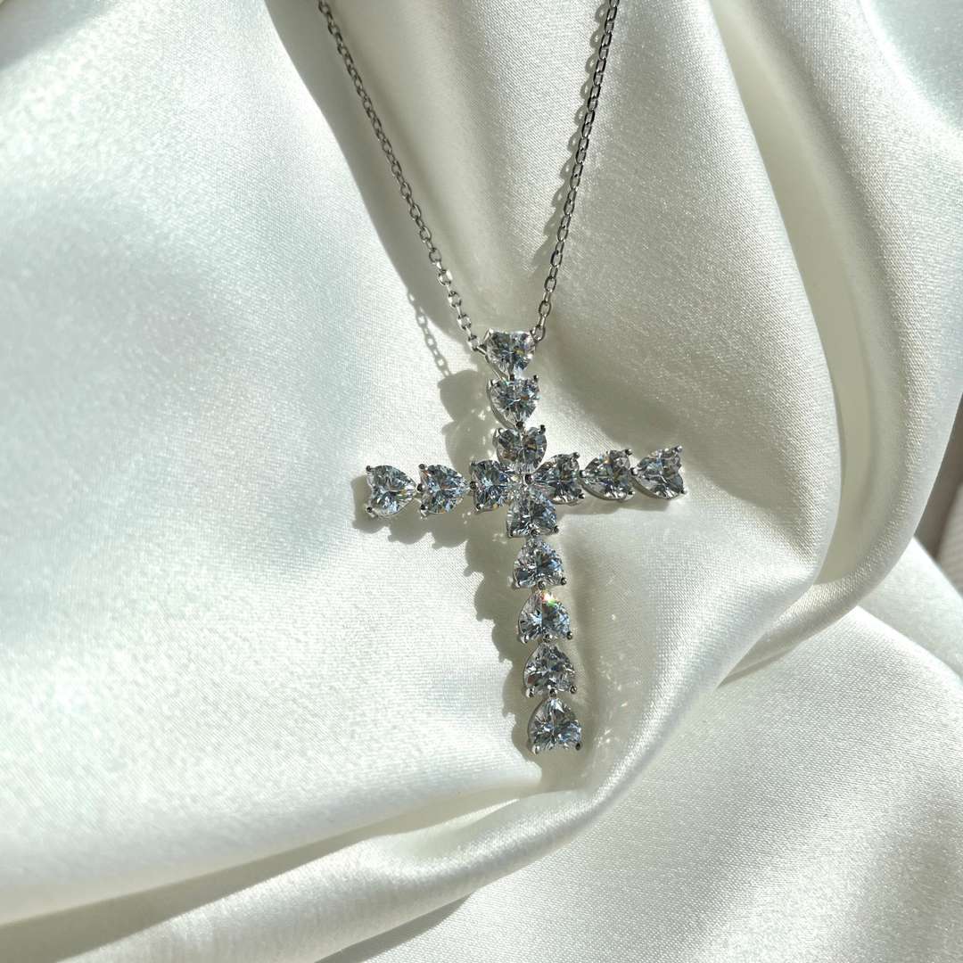 [HOT] Collier en forme de croix rayonnante