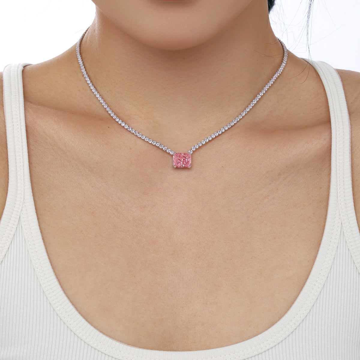 [HOT] Collier élégant taille radiant de 4,0 carats