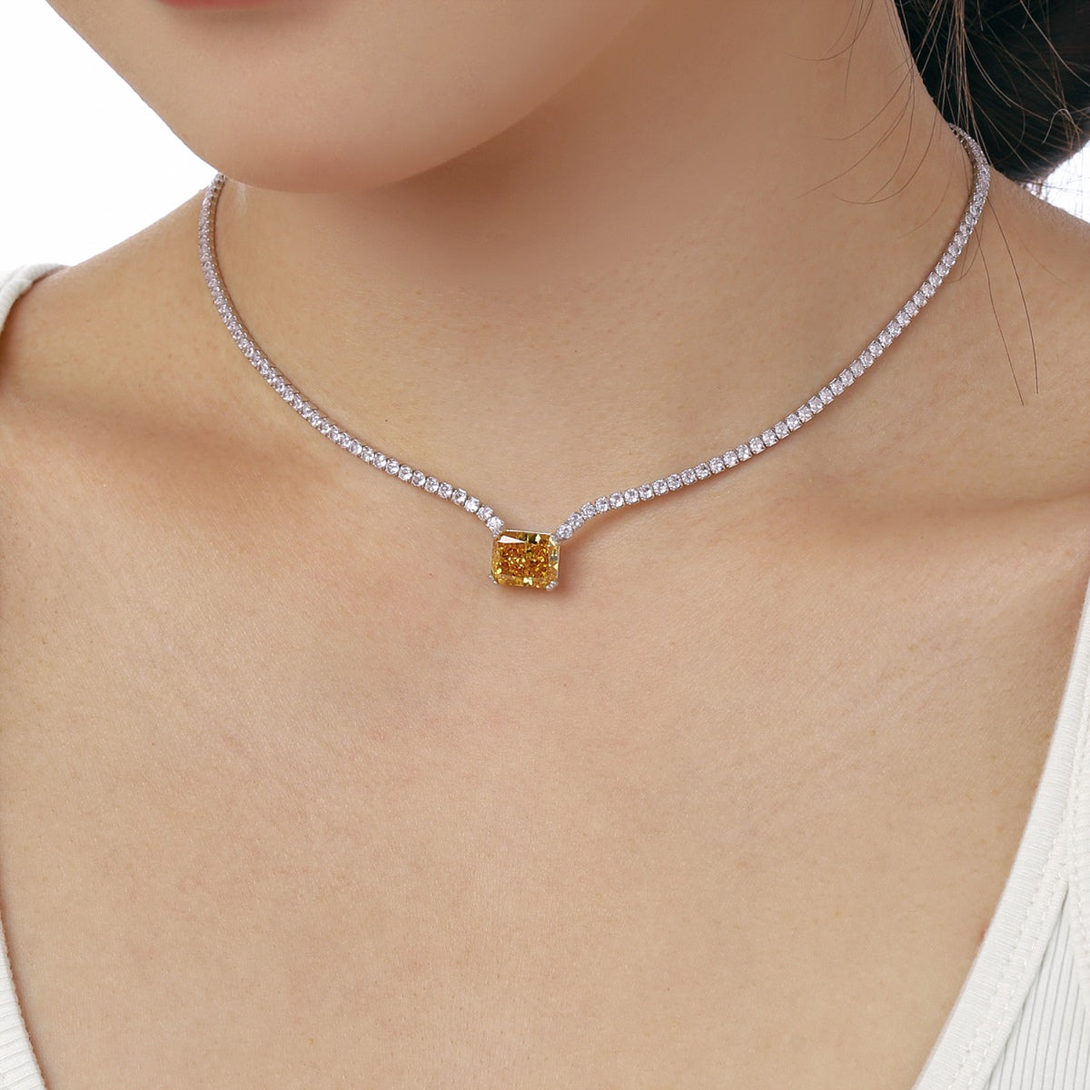 [HOT] Collier élégant taille radiant de 4,0 carats