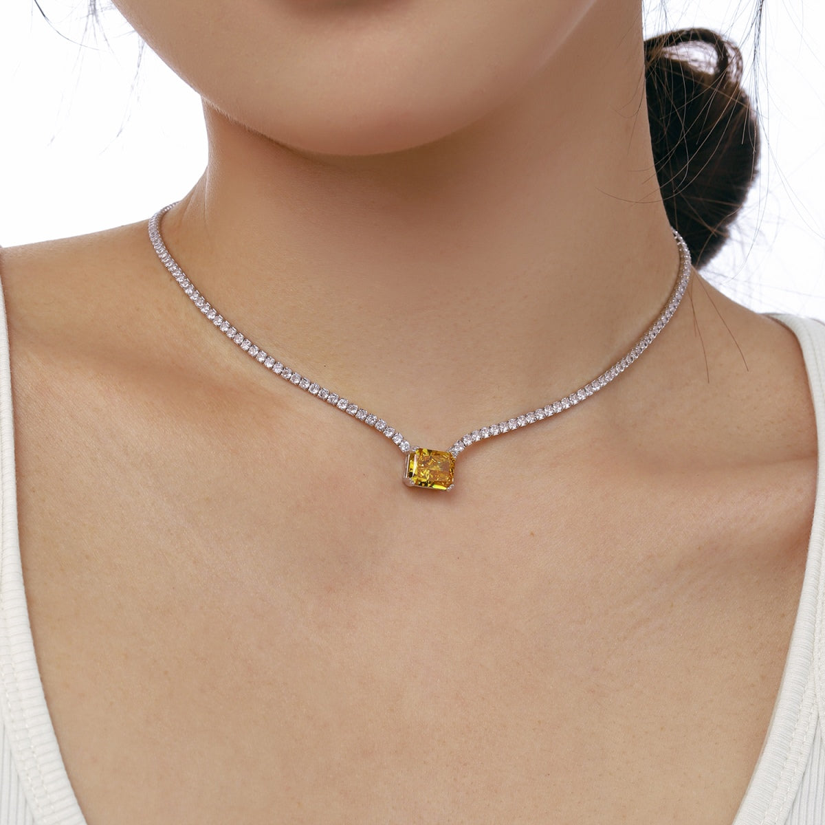 [HOT] Collier élégant taille radiant de 4,0 carats
