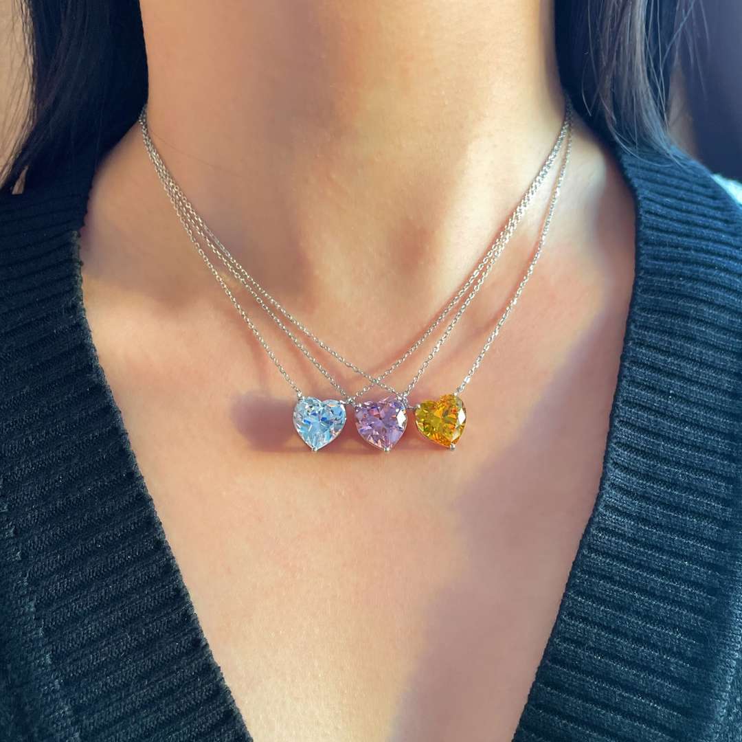 [HOT] Collier en forme de cœur rayonnant de 6,0 carats