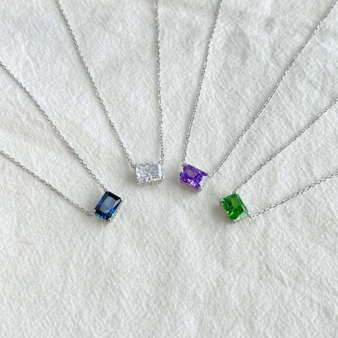 [HOT] Collier coloré de forme carrée luxueuse