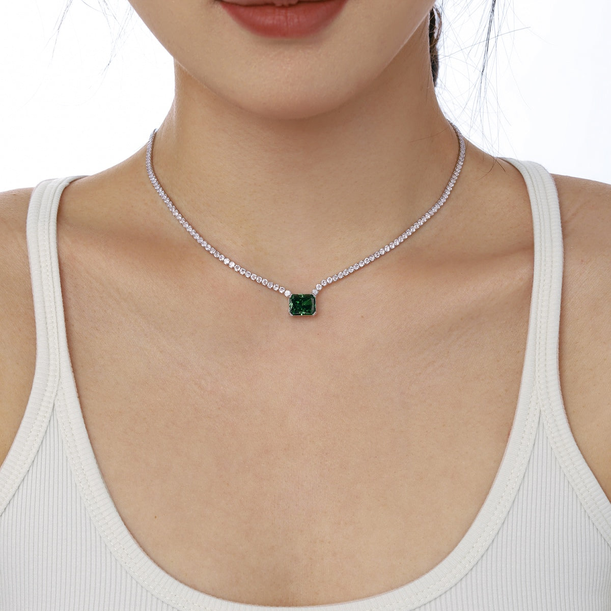 [HOT] Collier élégant taille radiant de 4,0 carats