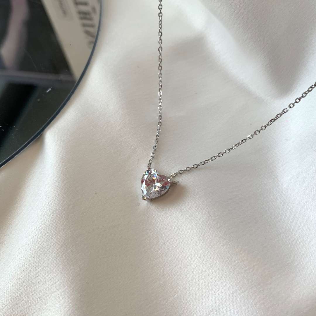 [HOT] Collier avec pendentif en pierre principale en forme de cœur