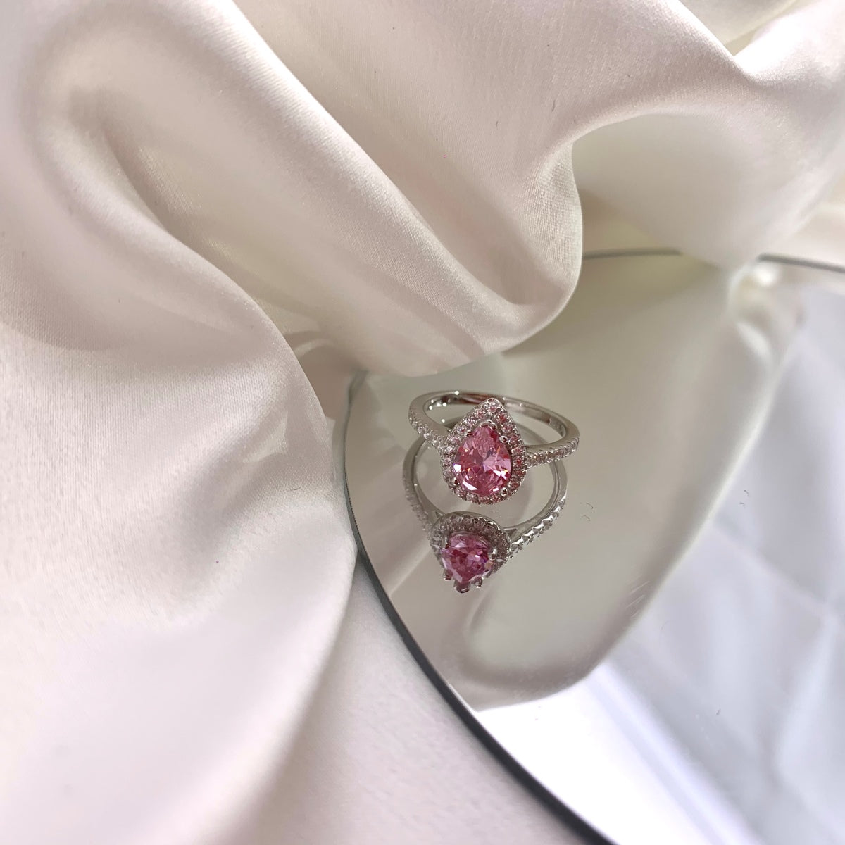 [HOT] Alliance de mariage luxueuse en forme de goutte d'eau resplendissante de 1,0 carat