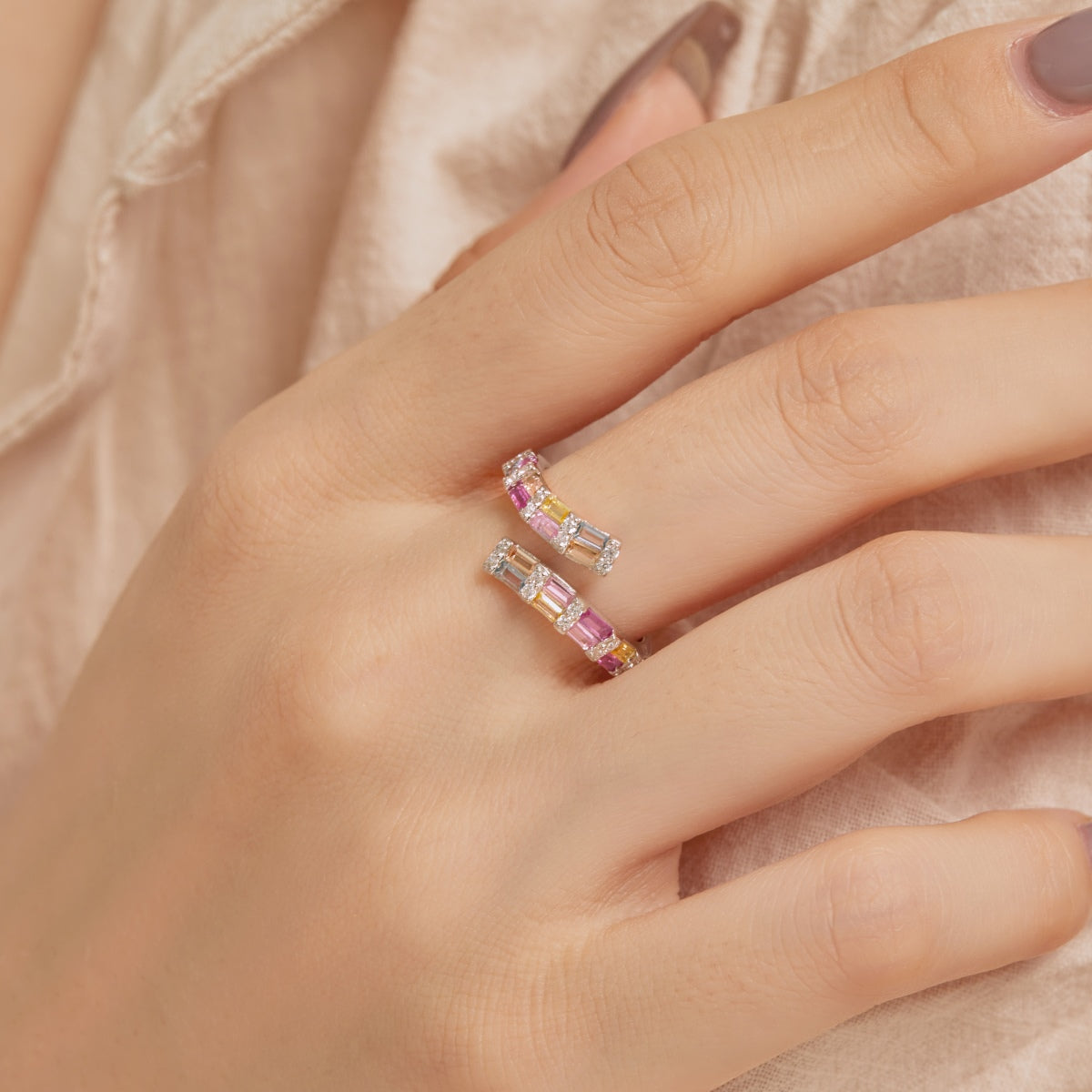 [HOT] Charmante bague ajustable quotidienne colorée à coupe radiante