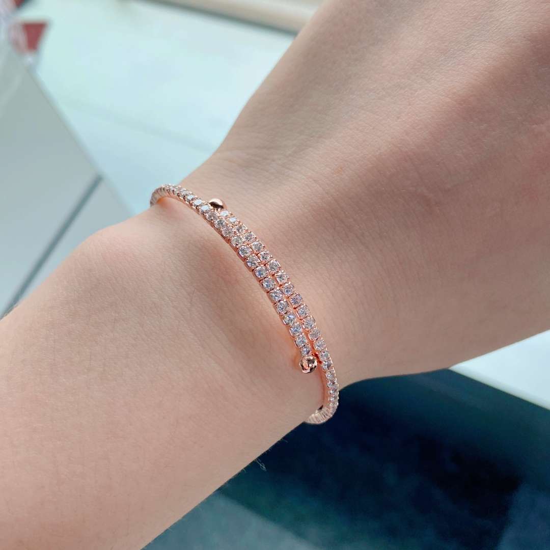 [HOT] Bracelet tendance rond avec rangée de diamants