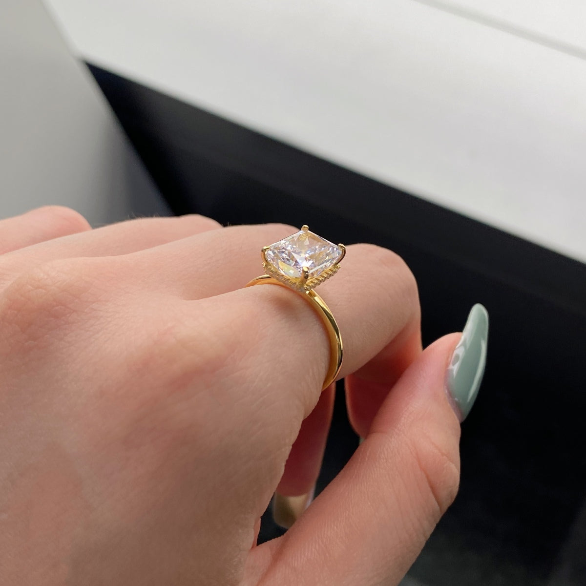 [HOT] Bague de banquet ornée de 4,0 carats, taille radiand enchanteresse