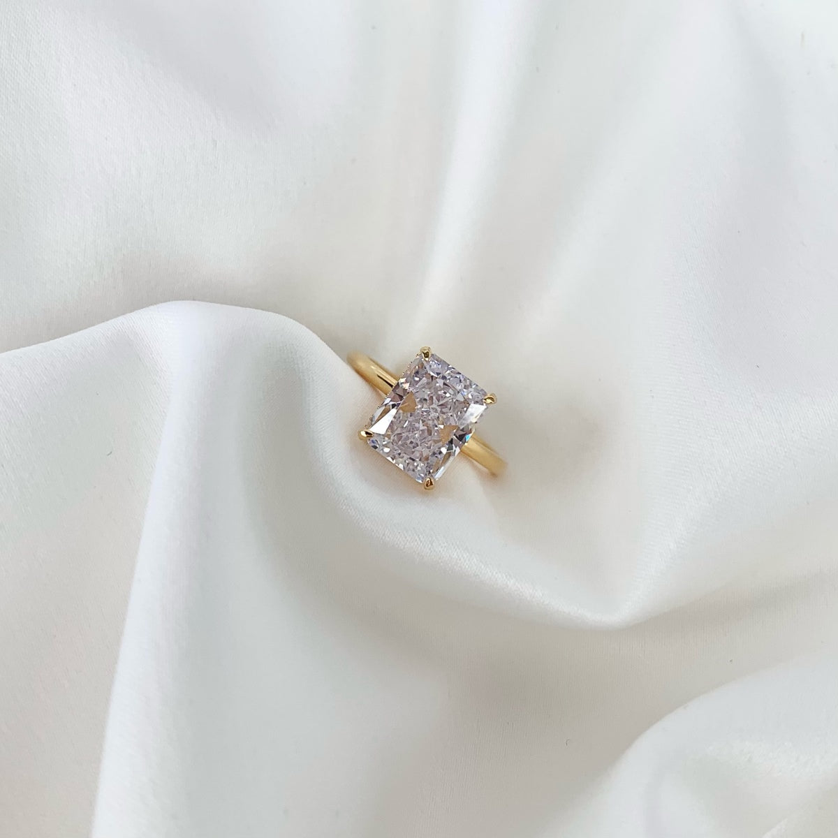 [HOT] Bague de banquet ornée de 4,0 carats, taille radiand enchanteresse