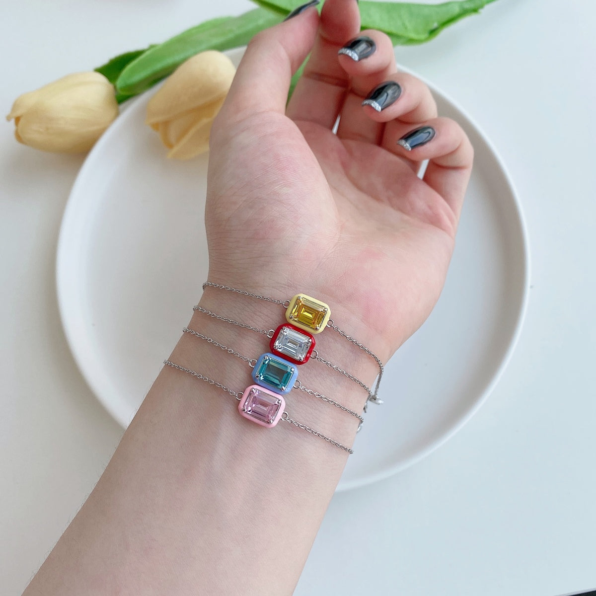 [HOT]2.0 Carat Sparkling Colorful Emerald Cut Daily Bracelet