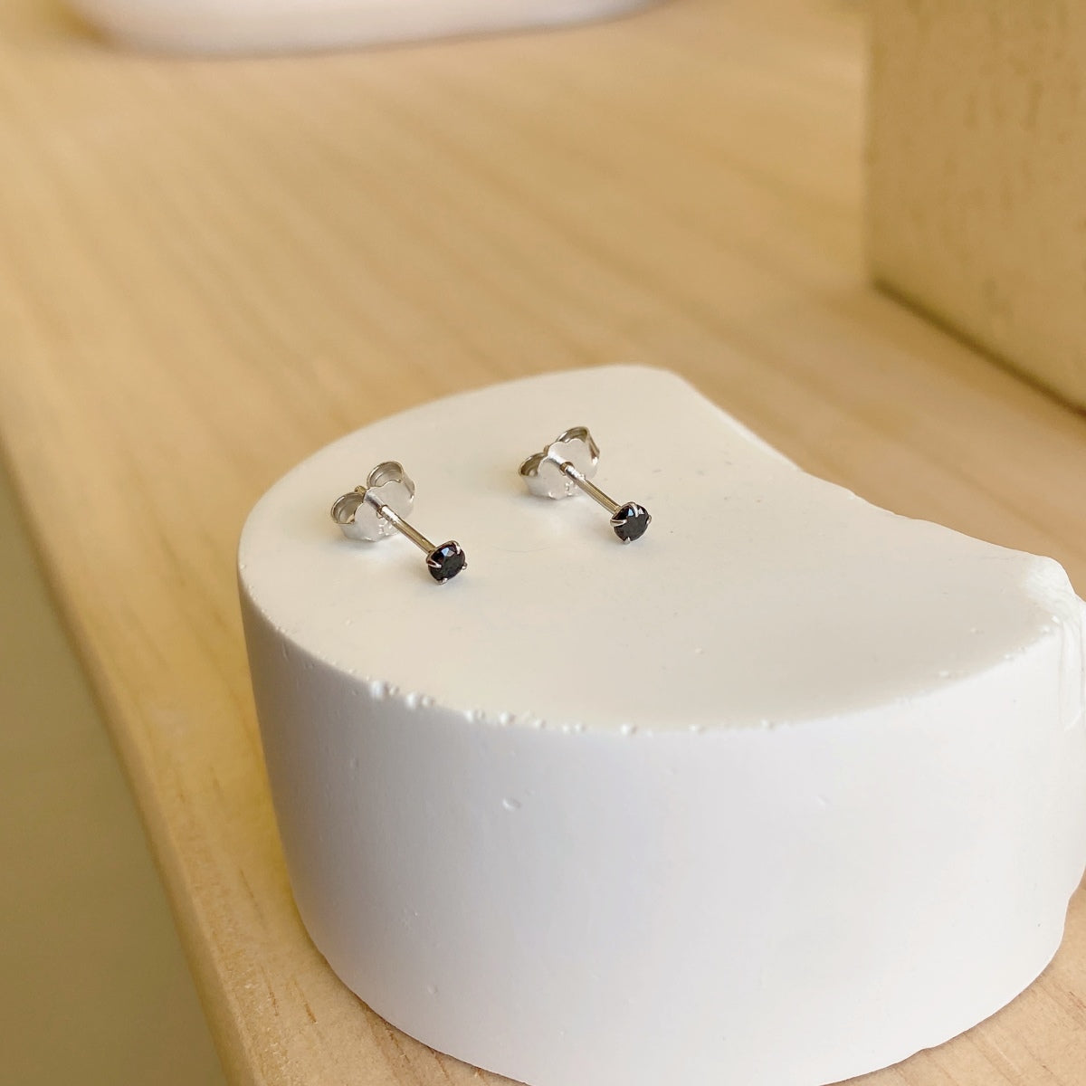 [HOT] Boucles d'oreilles solitaires délicates