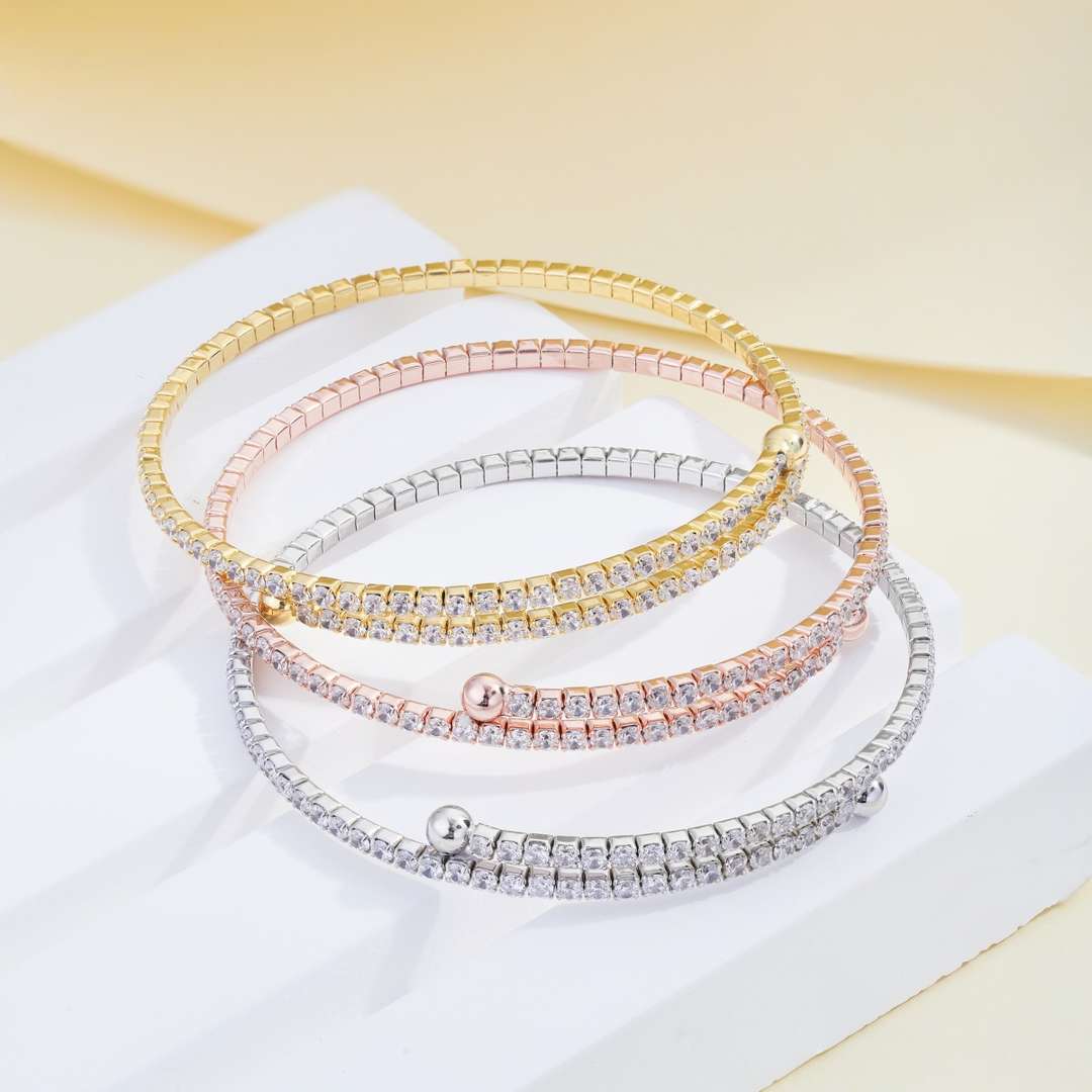[HOT] Bracelet tendance rond avec rangée de diamants