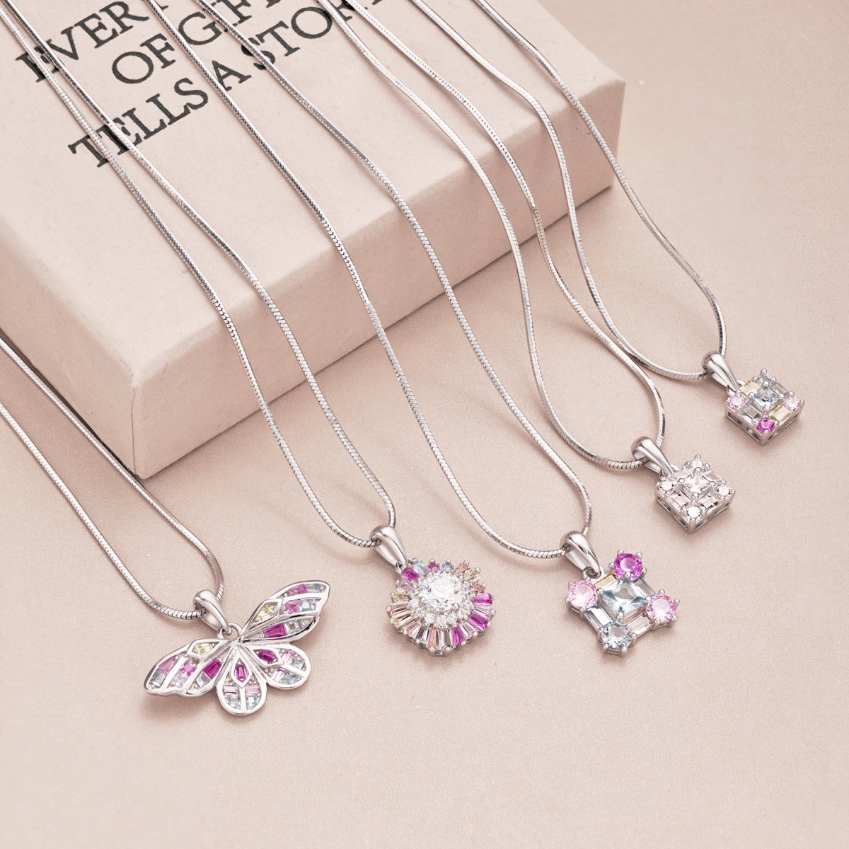 [HOT] Superbe collier multicolore