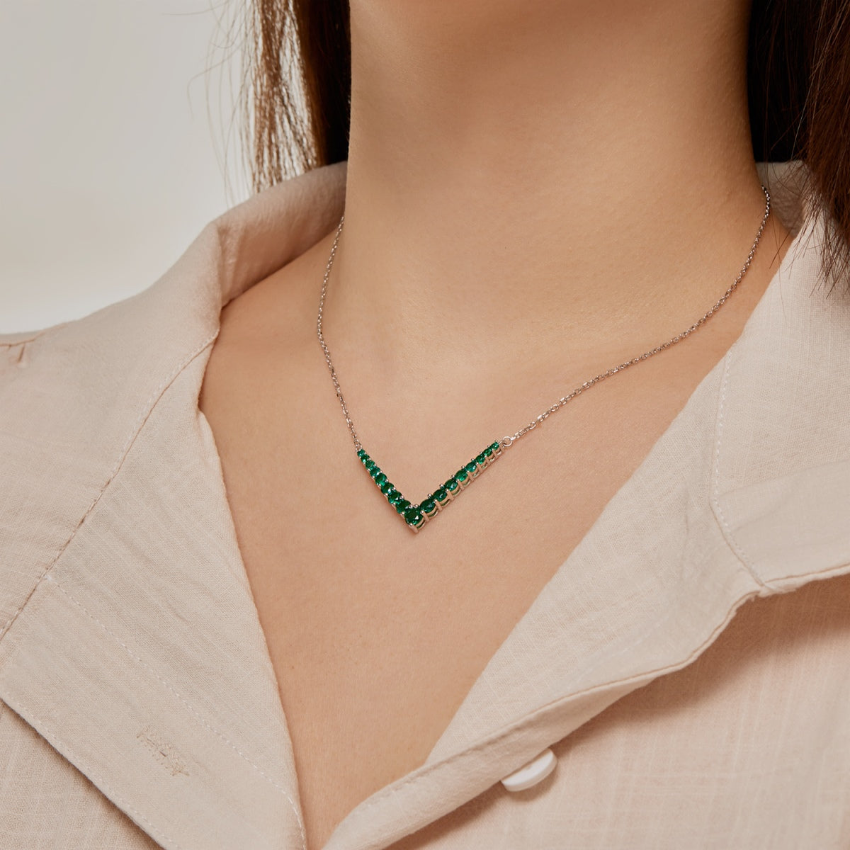 [HOT] Collier rond orné