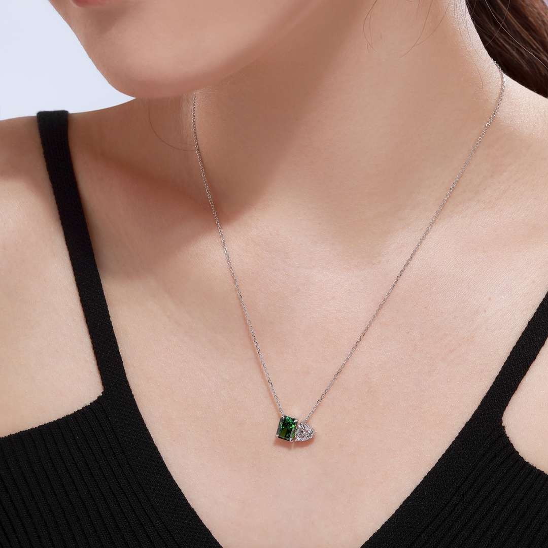[HOT] Collier éblouissant en forme de carré et de cœur