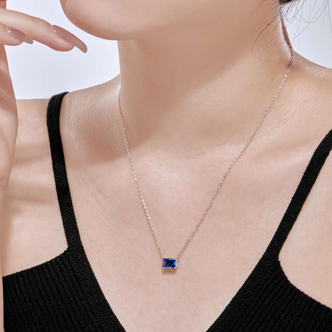 [HOT] Collier coloré de forme carrée luxueuse