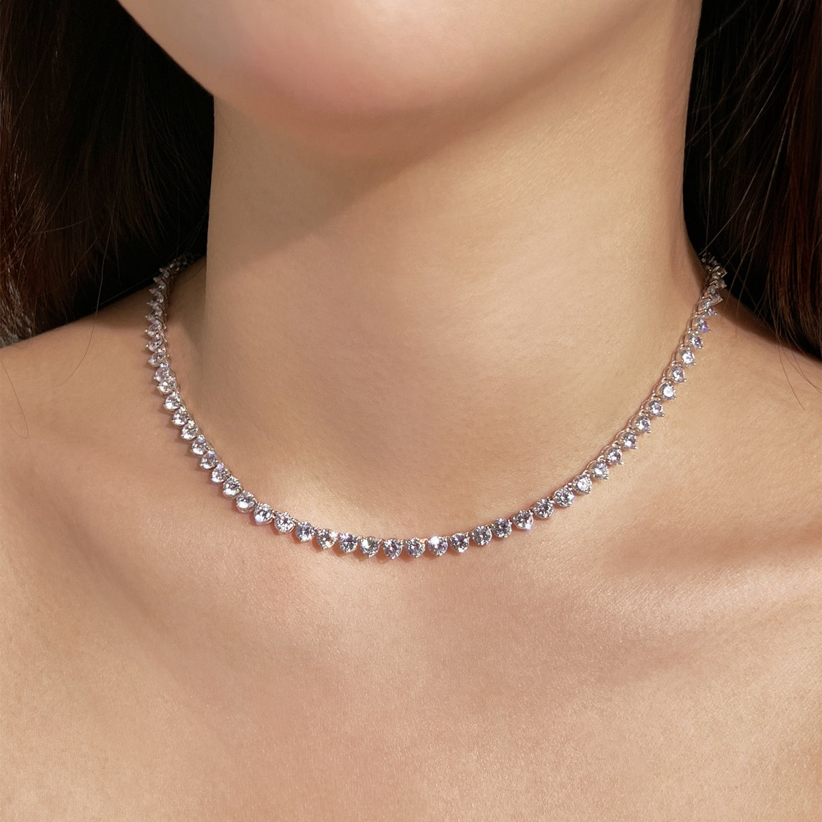 [HOT] Collier de tennis orné de cœurs taillés