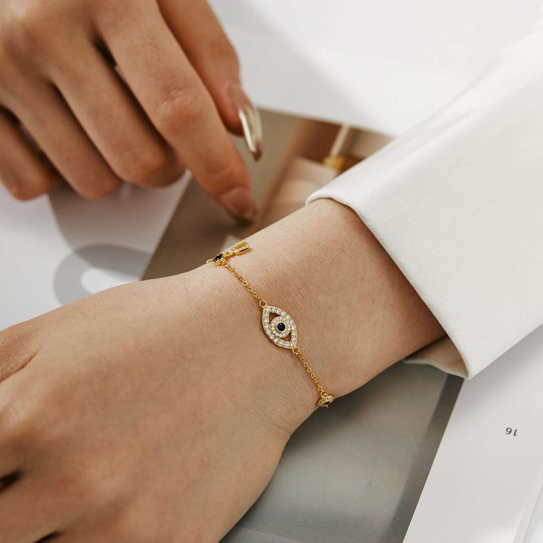 [HOT] Collier délicat en forme d'œil