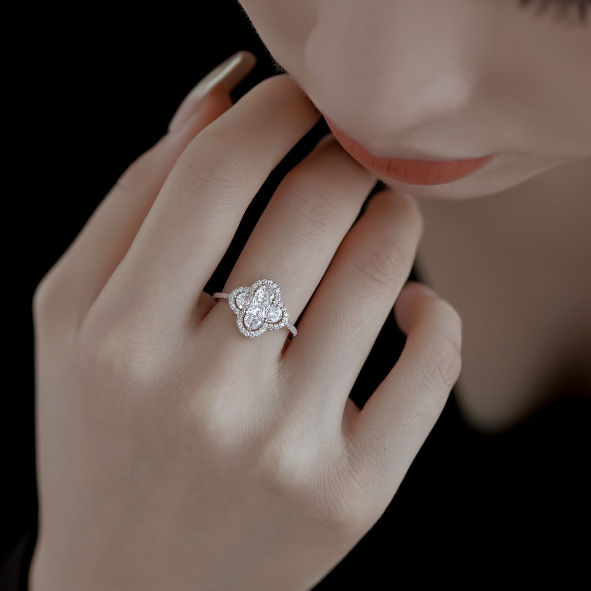 [HOT] Bague de banquet luxueuse en forme de fleur d'éternité