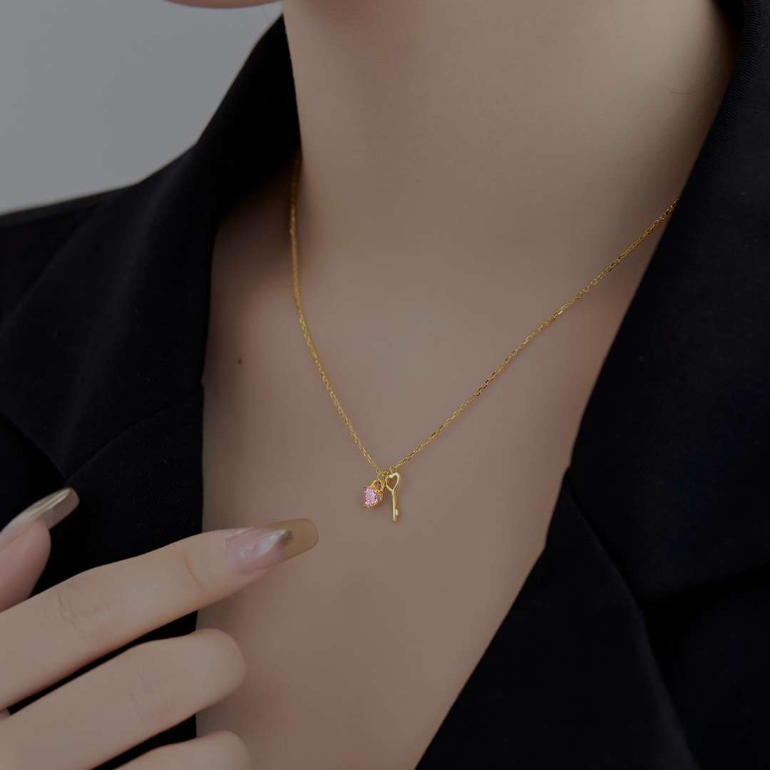 [HOT] Collier pendentif clé en forme de cœur unique