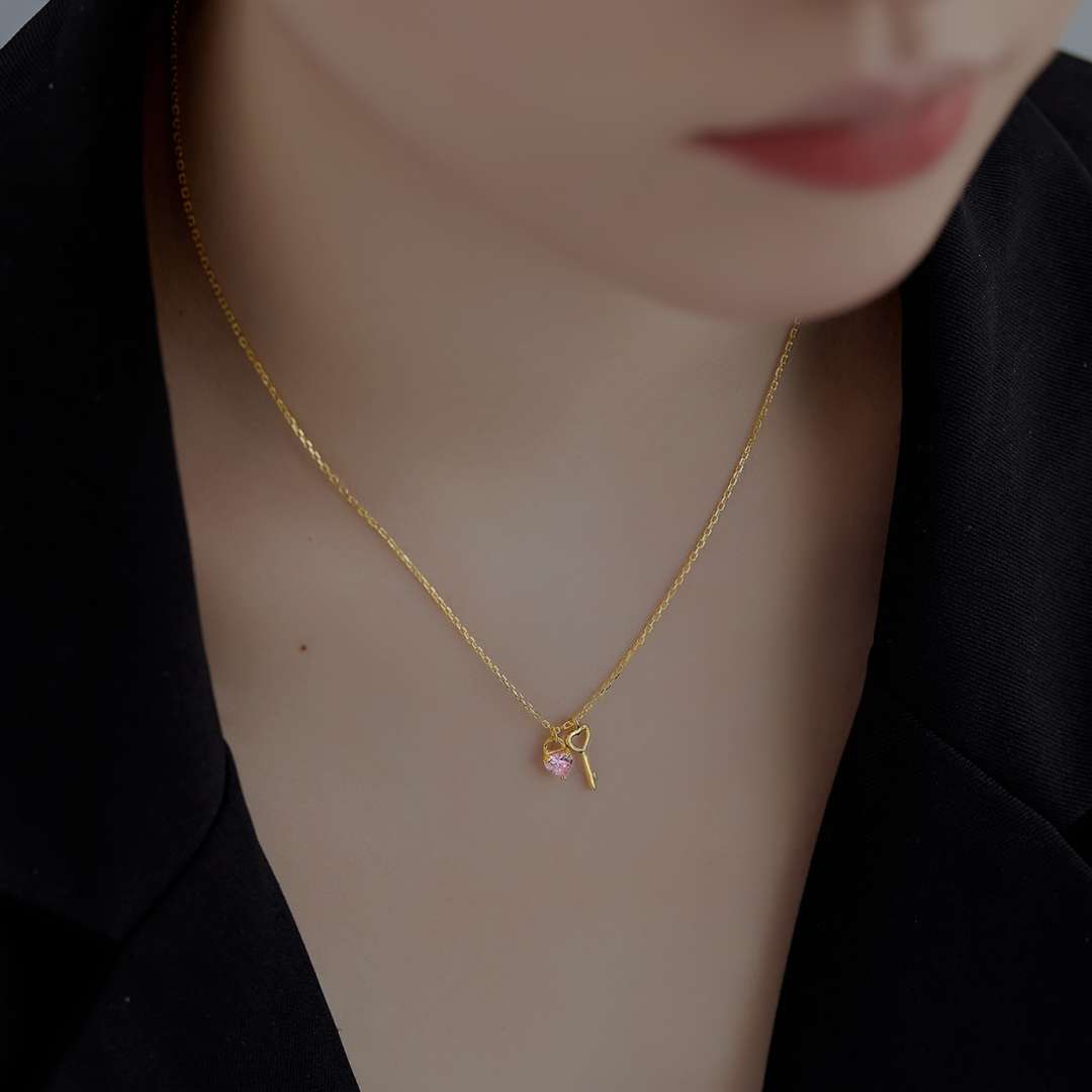 [HOT] Collier pendentif clé en forme de cœur unique