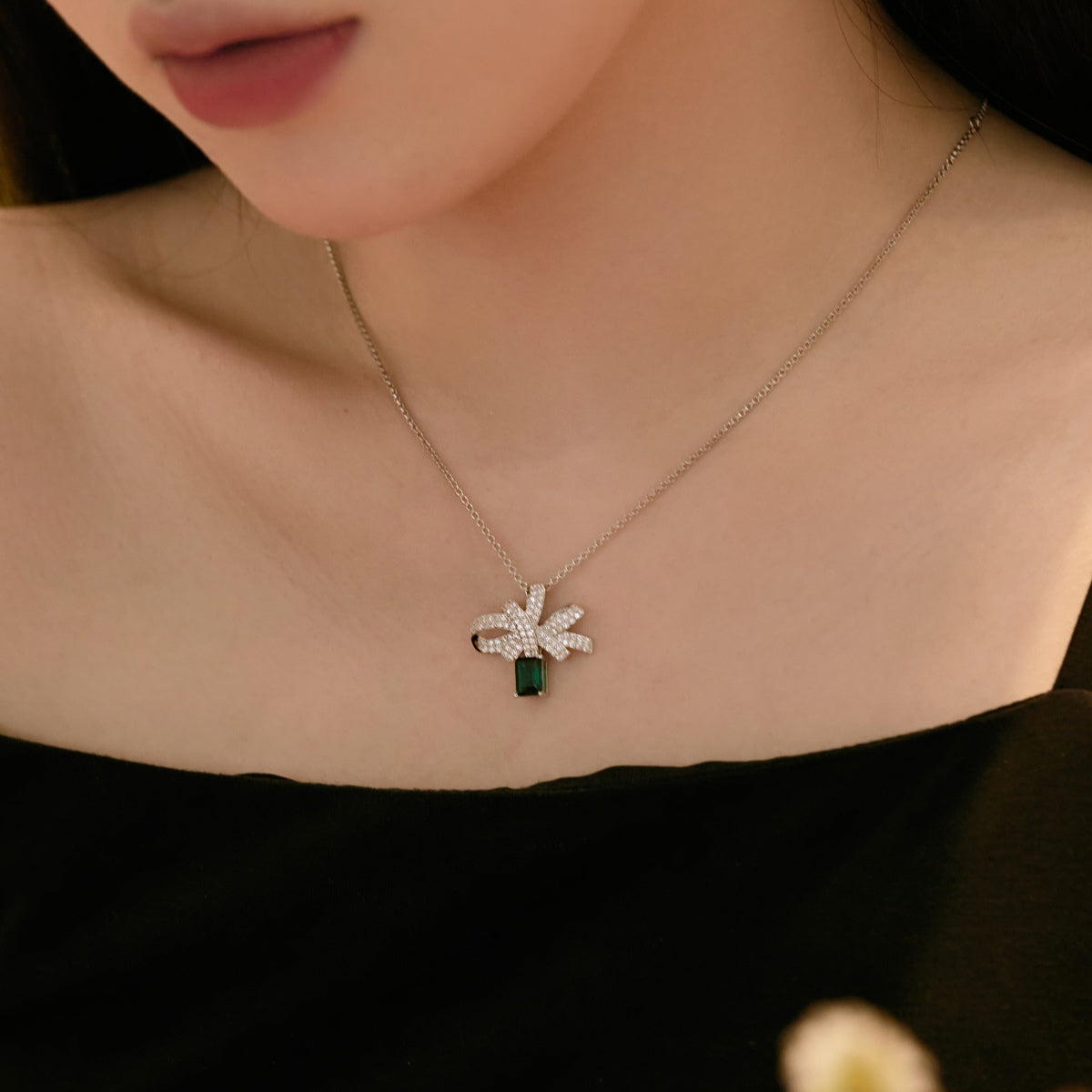 [HOT] Collier luxueux en forme de fleur taille émeraude