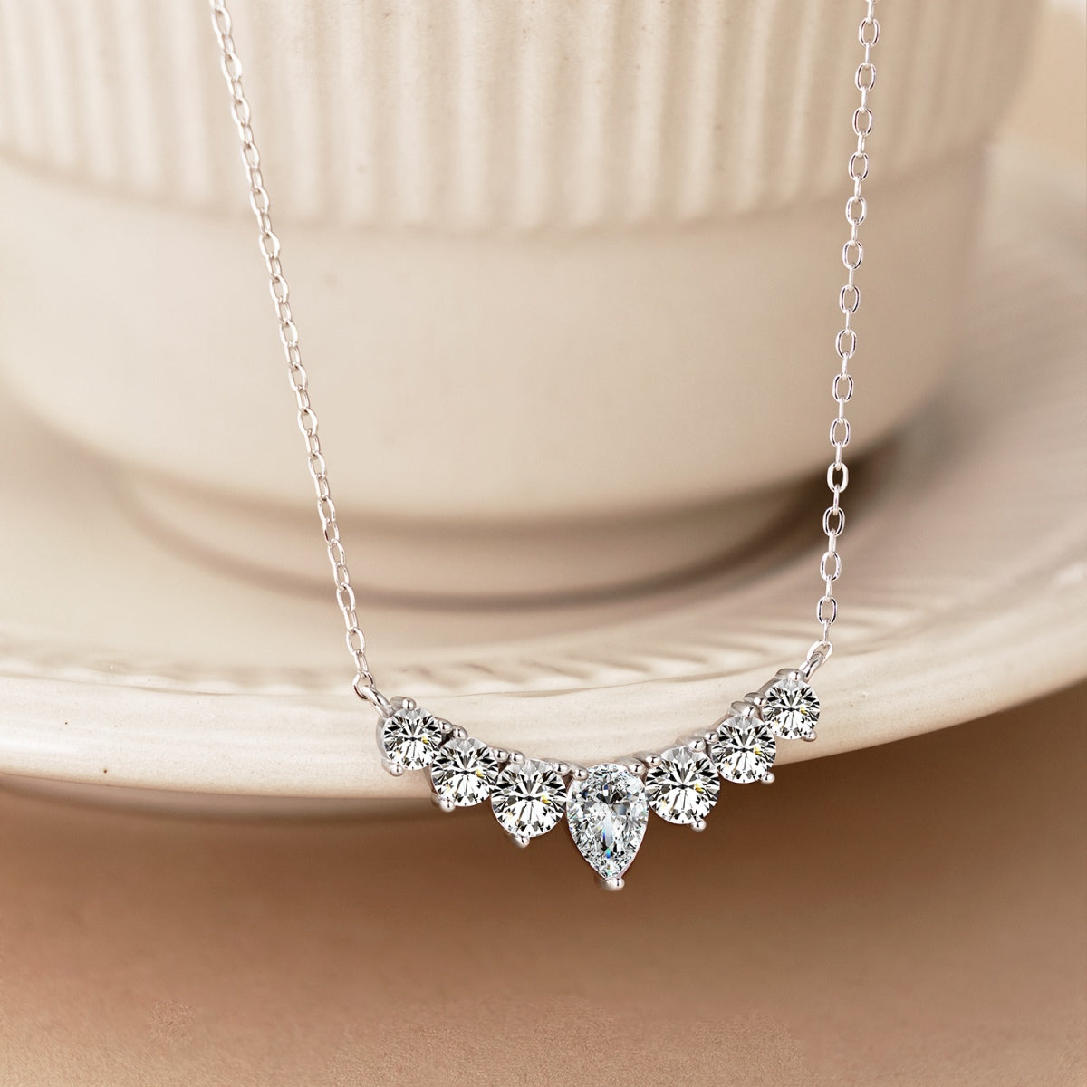 [HOT] Collier délicat en forme de cœur coloré