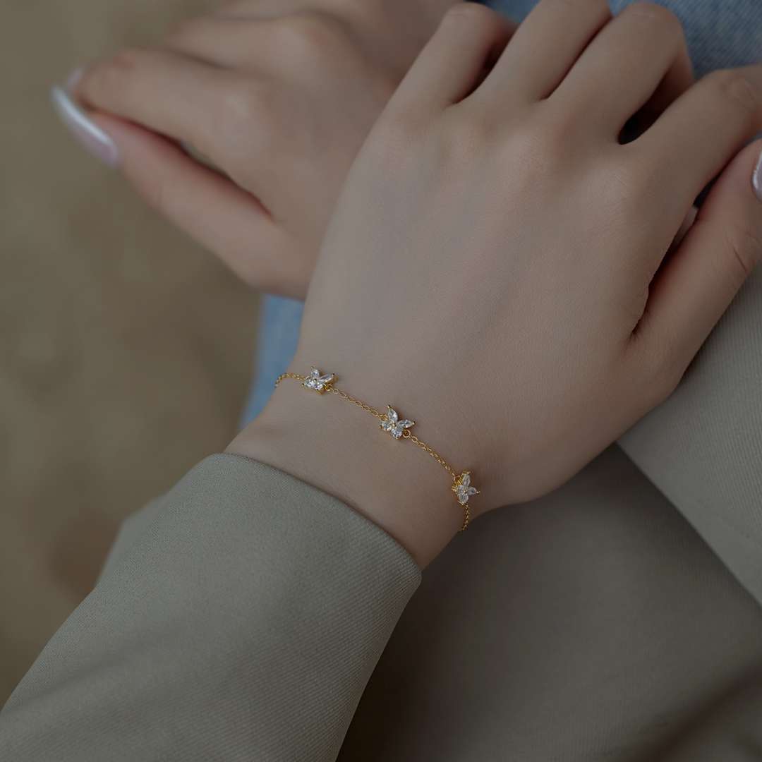 [HOT] Collier en forme de papillon rayonnant