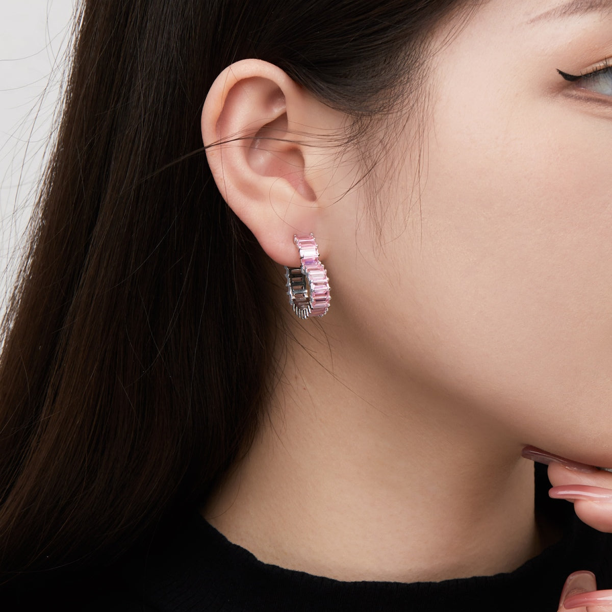 [HOT]Boucles d'oreilles découpées en forme de cœur rayonnant