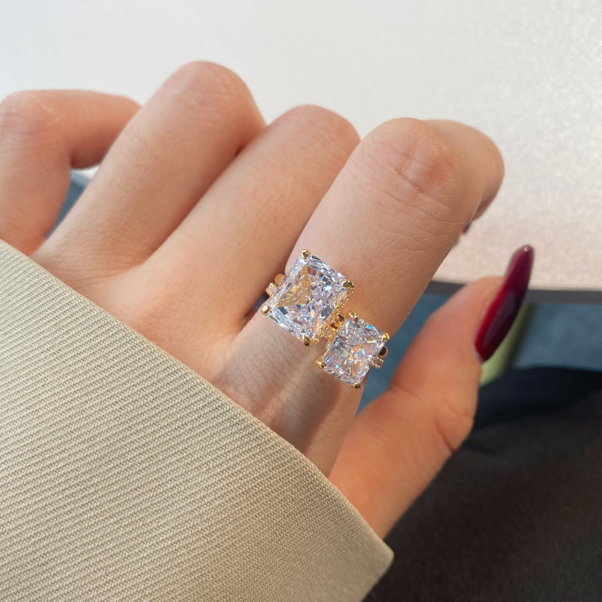 [HOT] Bague de banquet ornée de 4,0 carats, taille radiand enchanteresse