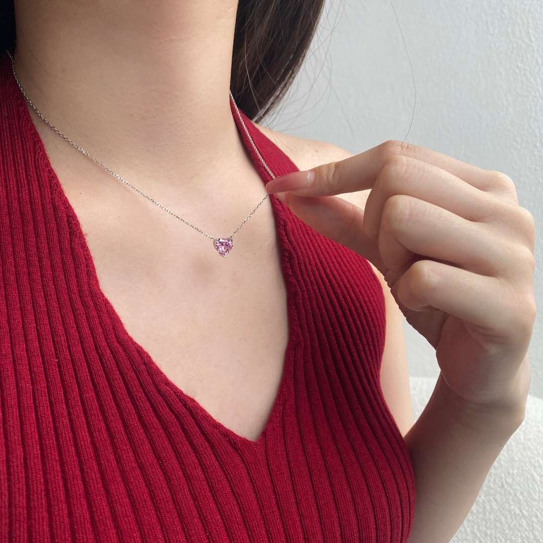[HOT] Collier en forme de cœur rayonnant de 6,0 carats